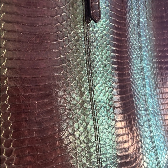 Balenciaga Iridescent Green and Purple Snake Skin Tote - Picture 4 of 11